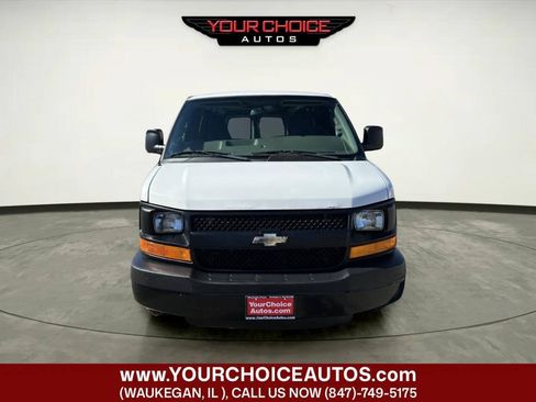 Used 2016 Chevrolet Express 2500 Extended RWD image 8