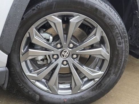 Certified 2024 Toyota RAV4 XLE Premium image 14