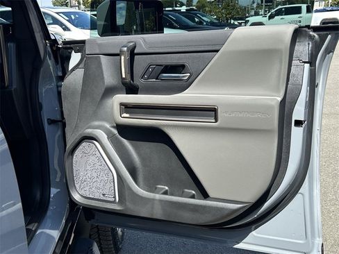 New 2025 GMC Hummer EV 3X image 32