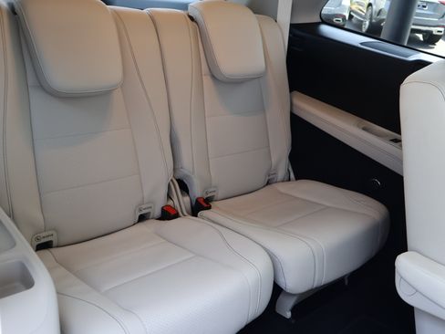 Certified 2024 Mercedes-Benz GLS 450 4MATIC image 29