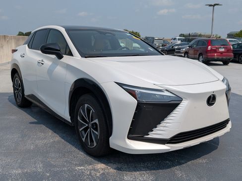 Used 2024 Lexus RZ 300e Premium w/ Accessory Package (Z1) FWD image 7