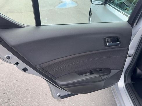 Used 2013 Acura ILX 4dr Sdn 2.0L image 22