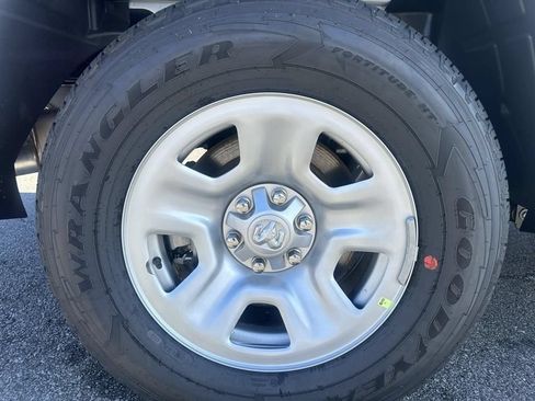 Used 2024 RAM 1500 Tradesman w/ Trailer Tow Group AWD/4WD image 14