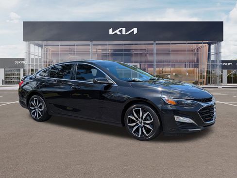 Used 2021 Chevrolet Malibu RS FWD image 2