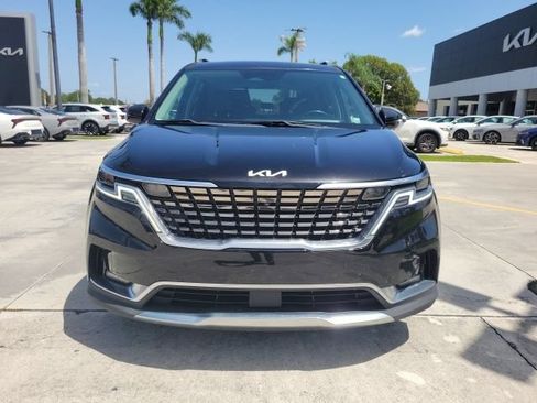 Certified 2022 Kia Carnival SX Prestige FWD image 2