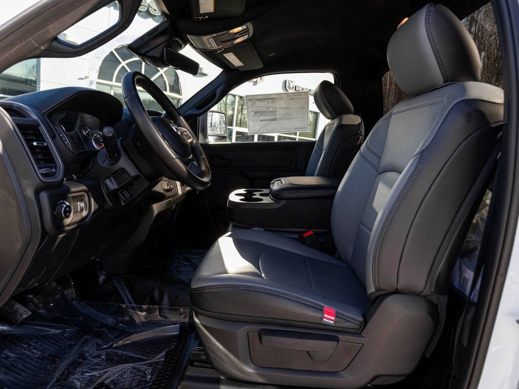 New 2026 RAM 3500 Tradesman AWD/4WD image 20