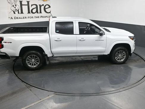 New 2026 Chevrolet Colorado LT w/ LT Convenience Package AWD/4WD image 17