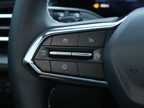 New 2026 Chevrolet Traverse LT w/ Midnight/Sport Edition FWD image 13