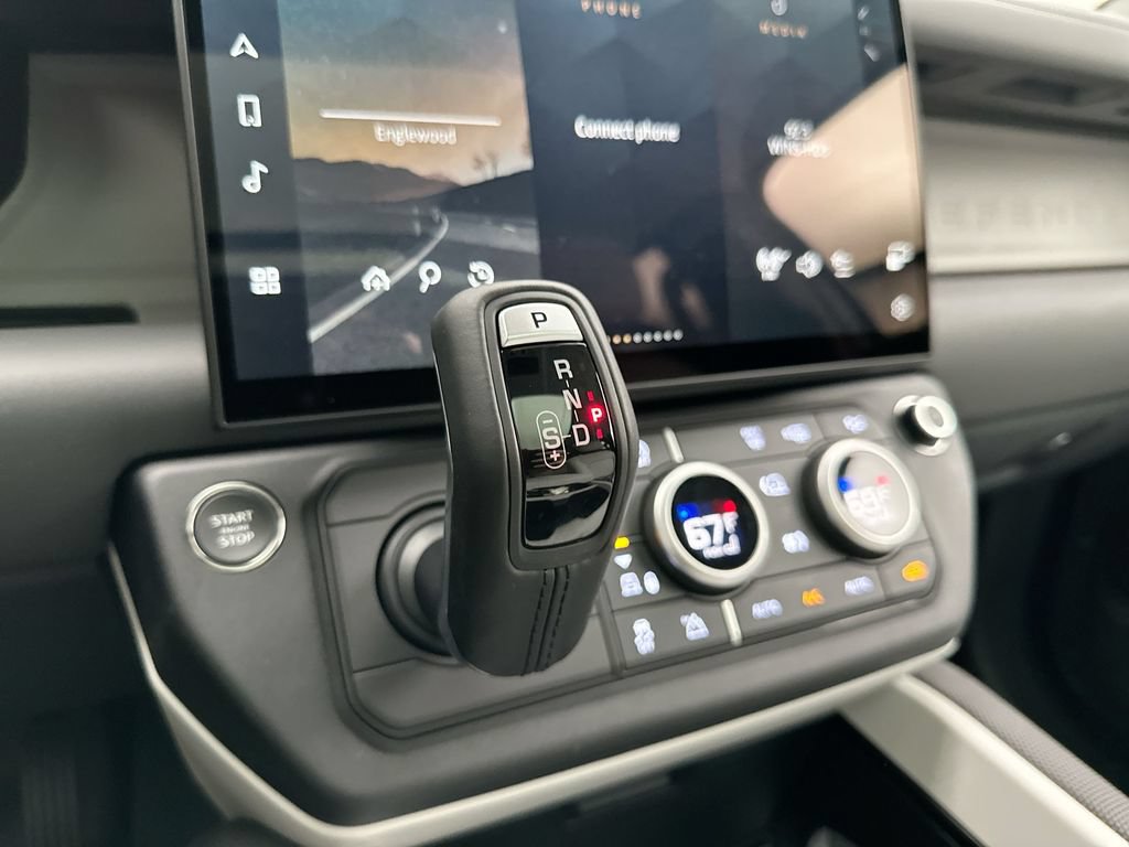 New 2026 Land Rover Defender 110 S AWD/4WD image 12