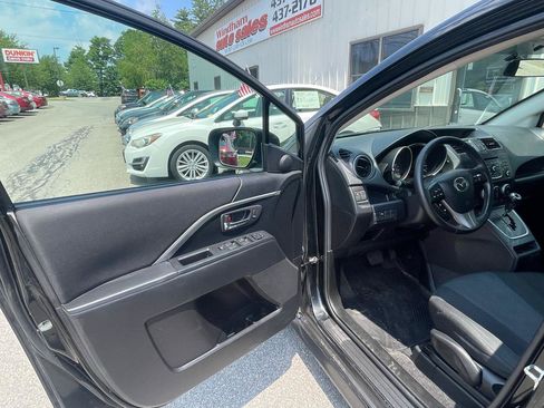 Used 2014 MAZDA MAZDA5 Touring w/ Moonroof & Audio Package FWD image 11