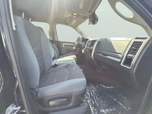 Used 2019 RAM 1500 Classic Warlock w/ Luxury Group image 14