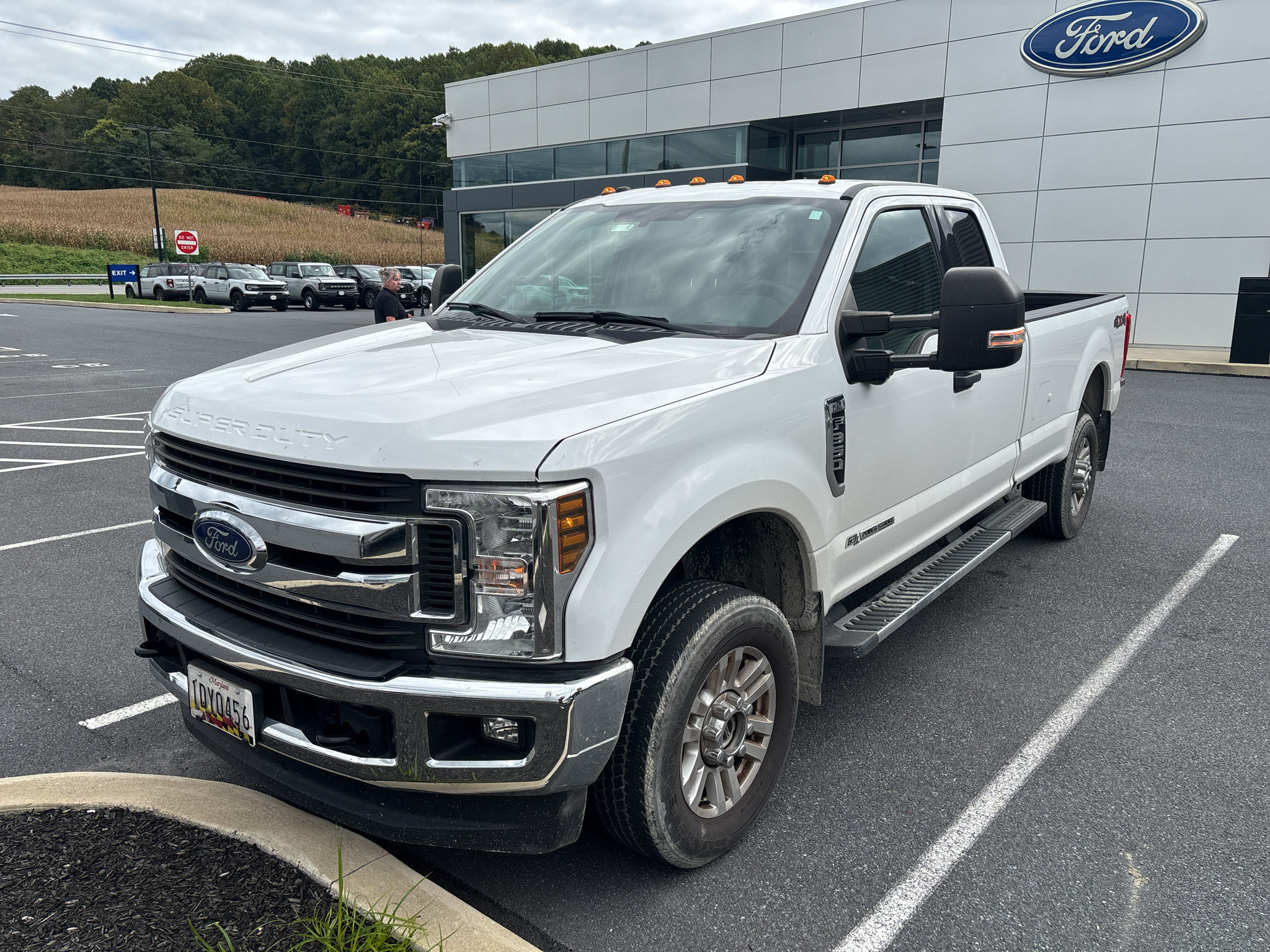 Used 2019 Ford F350 XLT w/ XLT Value Package AWD/4WD image 2