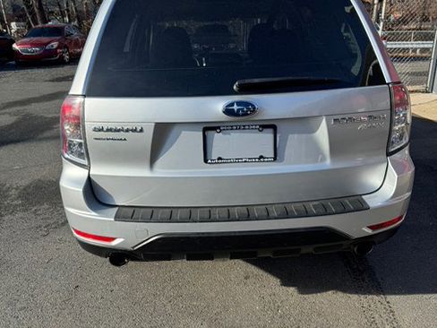 Used 2011 Subaru Forester 2.5X Premium w/ All-Weather Pkg image 4