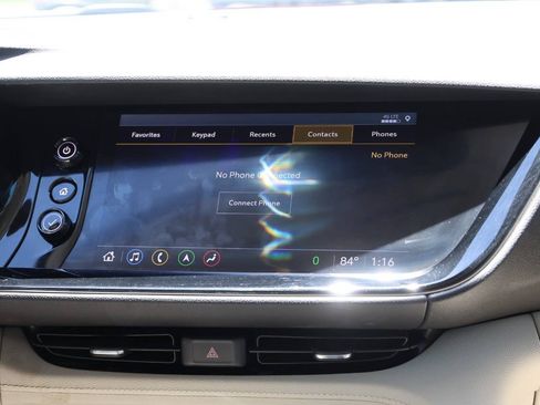Used 2021 Buick Envision Avenir w/ Technology Package II AWD/4WD image 19