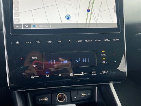 Used 2024 Hyundai Santa Cruz SEL w/ Activity Package image 16