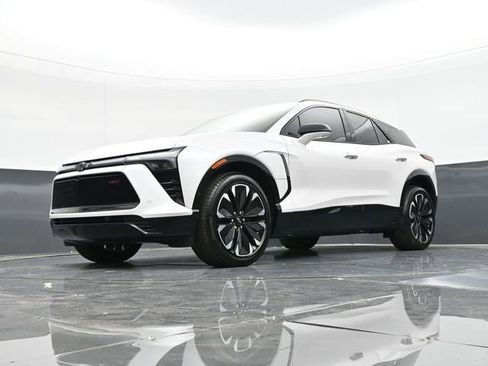 New 2025 Chevrolet Blazer EV RS w/ Super Cruise Package image 53