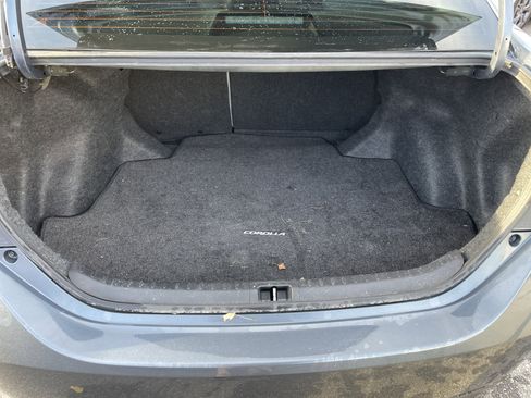 Used 2015 Toyota Corolla LE image 14