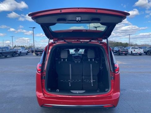 New 2026 Chrysler Pacifica Select image 38