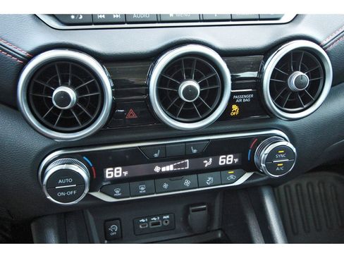 Used 2024 Nissan Sentra SR image 27