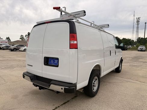 New 2025 Chevrolet Express 2500 w/ Driver Convenience Package RWD image 5
