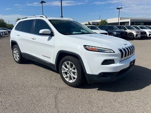 Used 2015 Jeep Cherokee Latitude FWD image 1