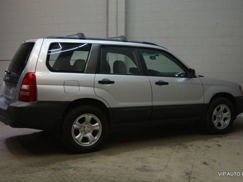 Used 2004 Subaru Forester 2.5X AWD/4WD image 8