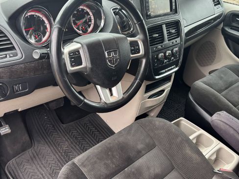 Used 2016 Dodge Grand Caravan SE w/ Quick Order Package 29E SE image 16