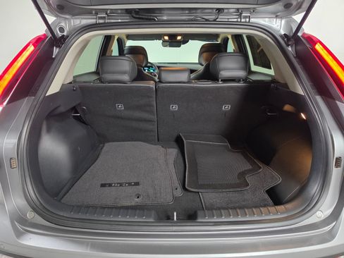 Used 2024 Kia Niro EX w/ EX Cold Weather Package FWD image 18