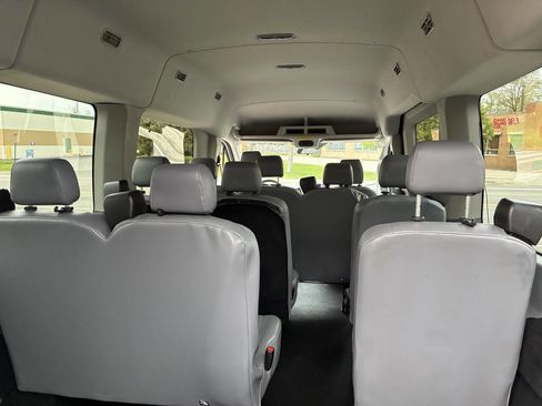 Used 2015 Ford Transit 350 XL RWD image 19