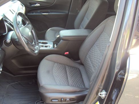 Used 2018 Chevrolet Equinox LT FWD image 6