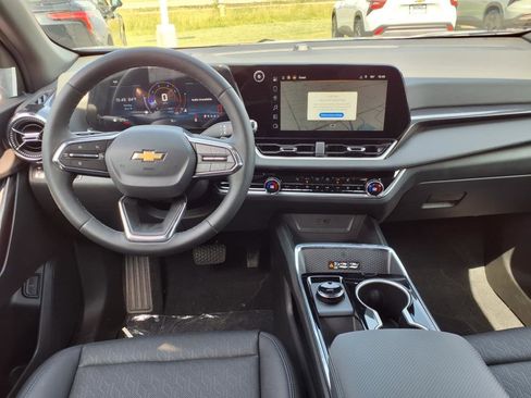 New 2026 Chevrolet Equinox LT w/ Convenience Package II image 14