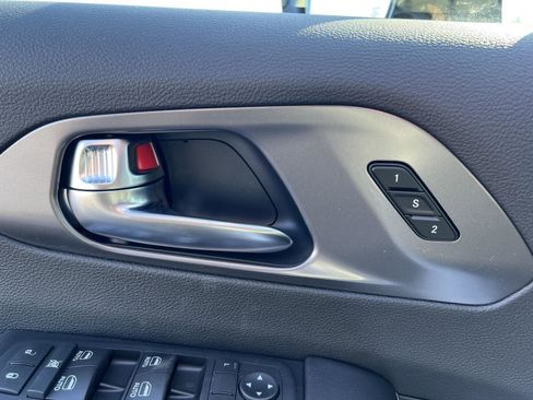 New 2026 Chrysler Pacifica Select image 13