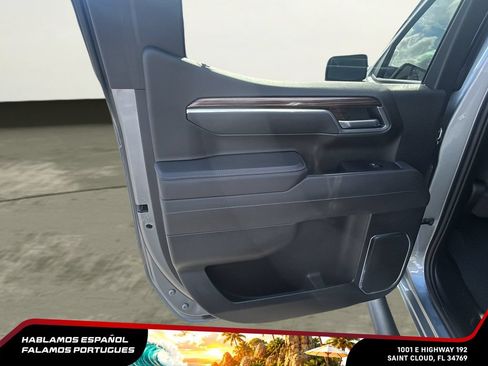 Certified 2025 Chevrolet Silverado 1500 RST AWD/4WD image 24