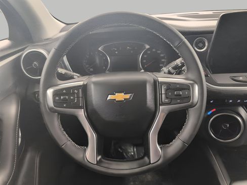 Used 2024 Chevrolet Blazer LT AWD/4WD image 5