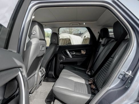 Used 2025 Land Rover Discovery Sport S image 17