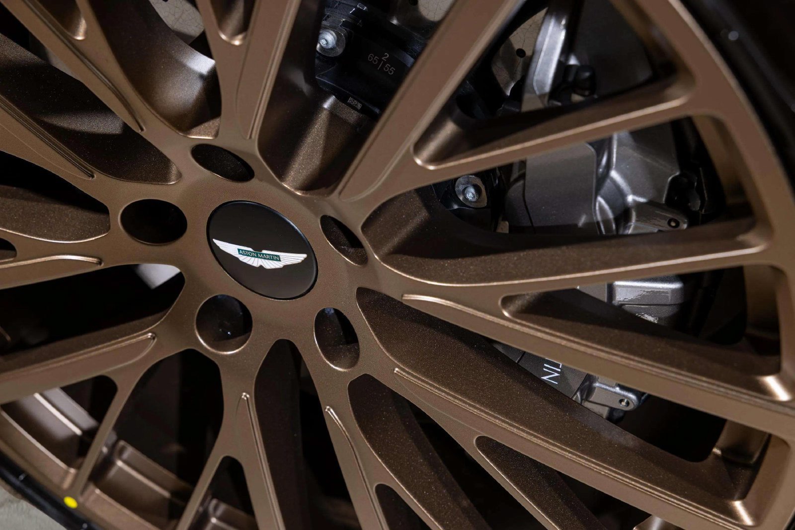New 2026 Aston Martin DBX 707 AWD/4WD image 10