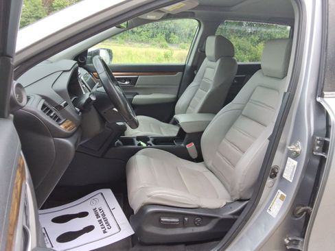 Used 2018 Honda CR-V Touring image 29