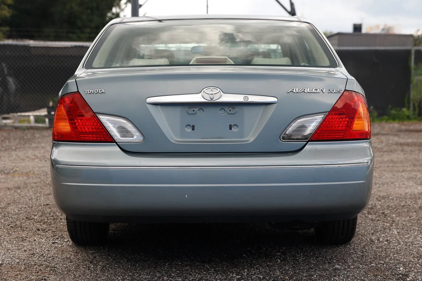 Used 2001 Toyota Avalon XLS w/ Option Pkg 5 FWD image 5