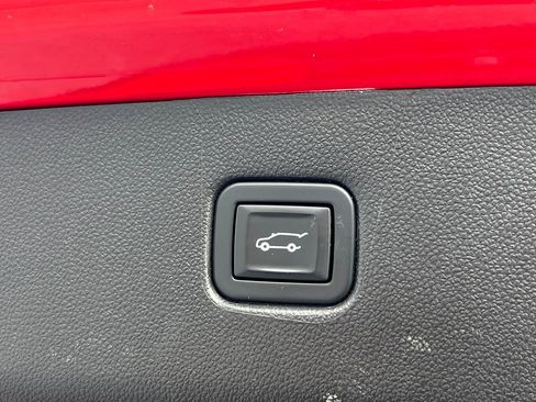 Used 2020 Chevrolet Blazer RS image 17