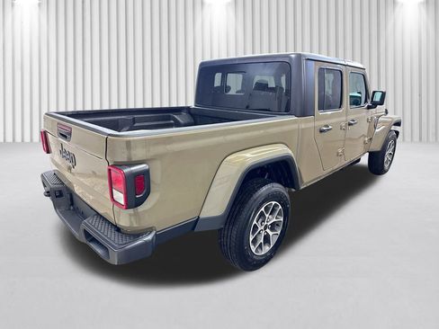 New 2026 Jeep Gladiator Sport image 5