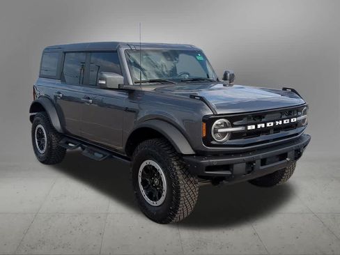 Used 2023 Ford Bronco Outer Banks w/ Sasquatch Package AWD/4WD image 8
