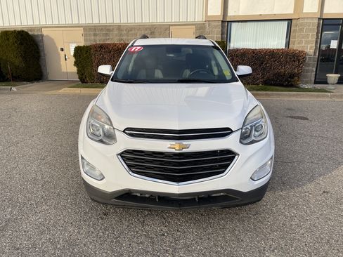 Used 2017 Chevrolet Equinox LT w/ Convenience Package image 9