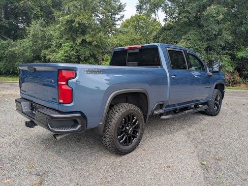 Used 2025 Chevrolet Silverado 2500 LTZ w/ Trail Boss Package AWD/4WD image 4