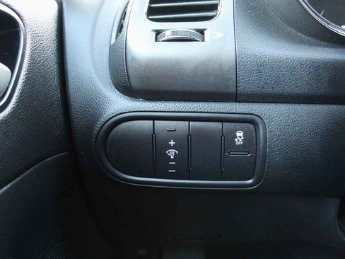 Used 2017 Kia Forte LX w/ LX Popular Package image 11