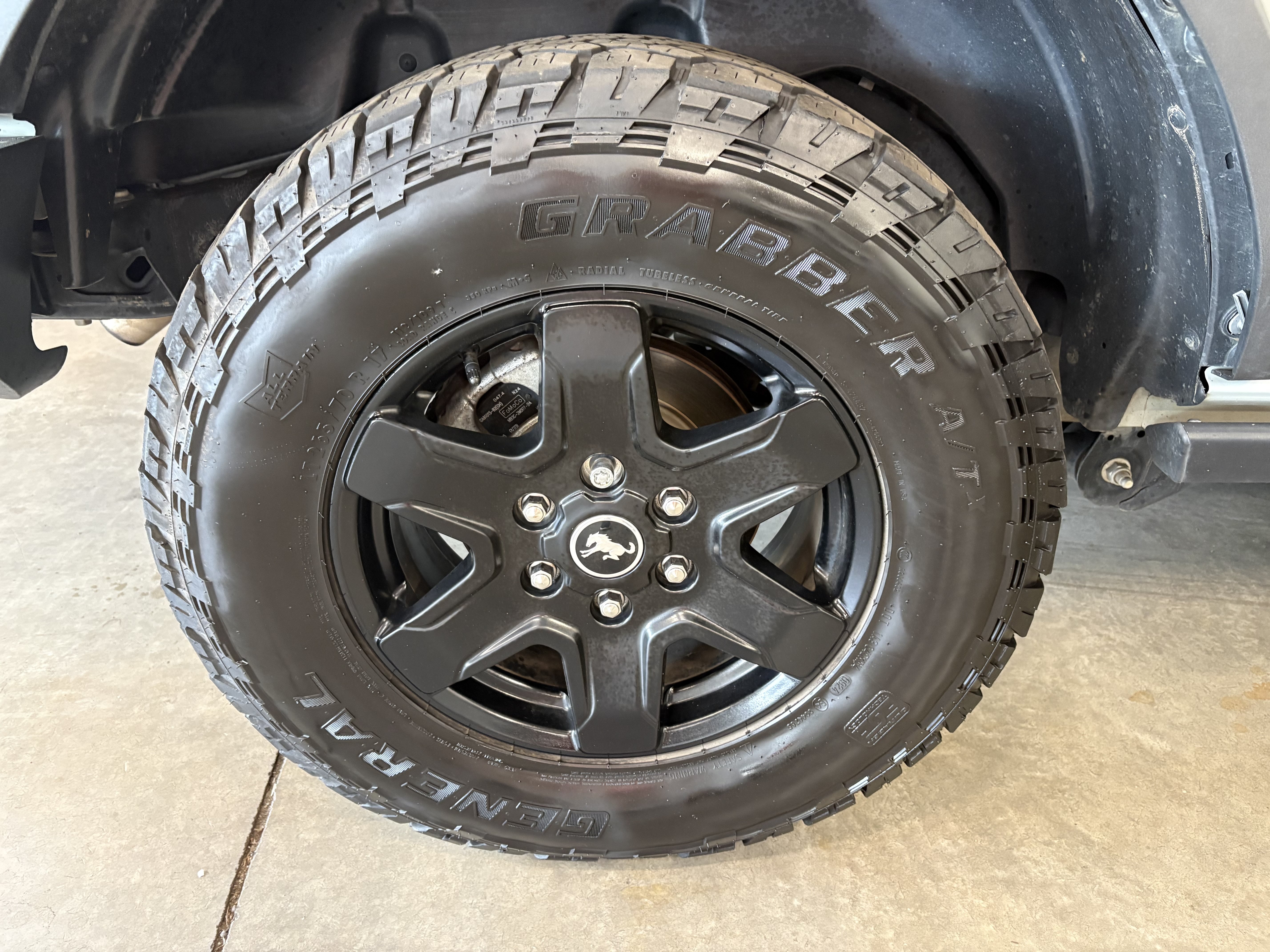Used 2024 Ford Bronco Black Diamond AWD/4WD image 28