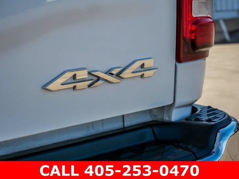 Used 2022 RAM 3500 Big Horn w/ Level C Equiment Group AWD/4WD image 16