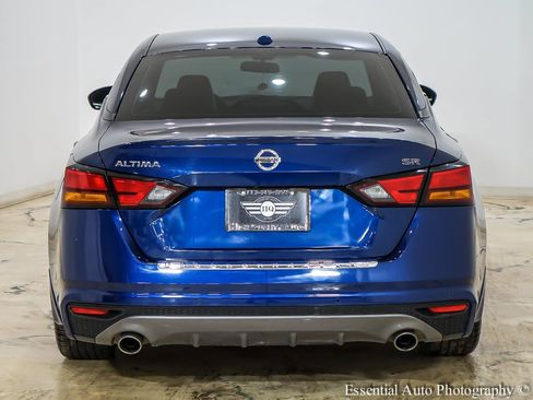 Used 2022 Nissan Altima 2.5 SR FWD image 7