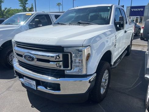 Used 2018 Ford F250 XLT image 4