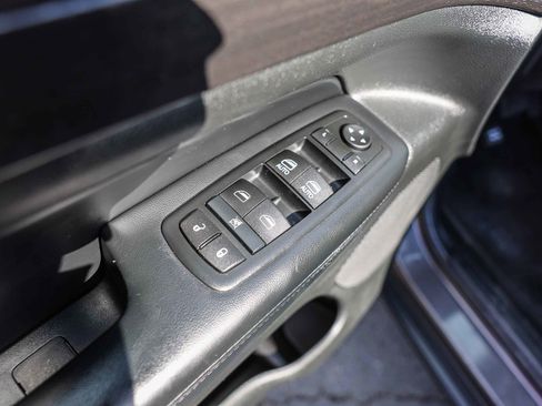 Used 2015 Jeep Grand Cherokee Laredo w/ Quick Order Package 23E image 10