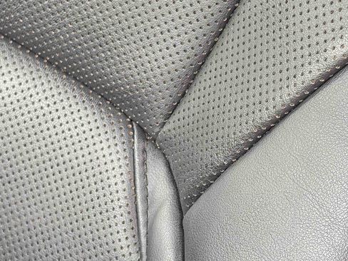 Used 2021 Lexus ES 300h w/ Accessory Package image 25